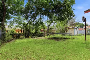 4304 Hodgkins Rd, Lake Worth, TX 76135 - Photo 27