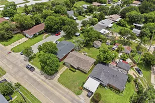 4304 Hodgkins Rd, Lake Worth, TX 76135 - Photo 31