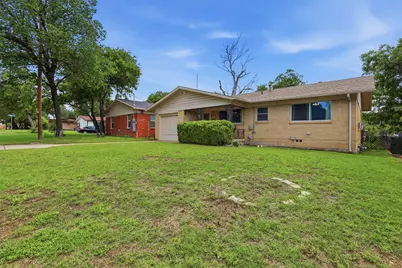 4304 Hodgkins Road, Lake Worth, TX 76135 - Photo 3