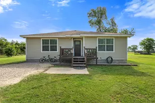 3727 SW County Road 1160, Corsicana, TX 75110 - Photo 1