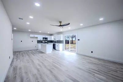 1101 Fouts Drive, Irving, TX 75061 - Photo 7