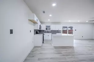 1101 Fouts Dr, Irving, TX 75061 - Photo 11