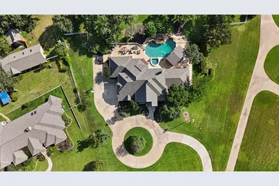 6050 Oak Hollow Drive, Burleson, TX 76028 - Photo 33