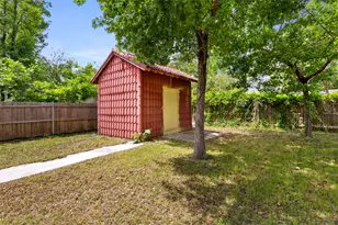 1513 Park Pl, Irving, TX 75061 - Photo 13