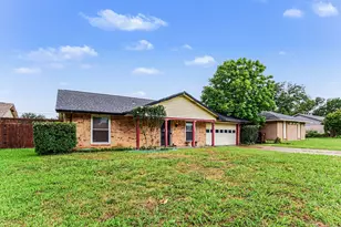1412 E Park Blvd, Plano, TX 75074 - Photo 1
