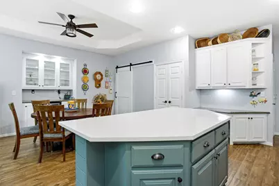 102 Manders Court, Runaway Bay, TX 76426 - Photo 17