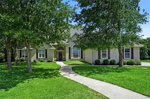 102 Manders Ct, Runaway Bay, TX 76426 - Photo 3