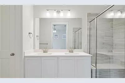 905 Meadowcrest Drive, Plano, TX 75075 - Photo 19