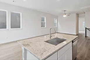 905 Meadowcrest Dr, Plano, TX 75075 - Photo 15