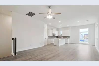 905 Meadowcrest Drive, Plano, TX 75075 - Photo 31