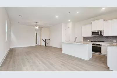 905 Meadowcrest Drive, Plano, TX 75075 - Photo 27