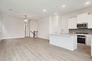 905 Meadowcrest Dr, Plano, TX 75075 - Photo 27