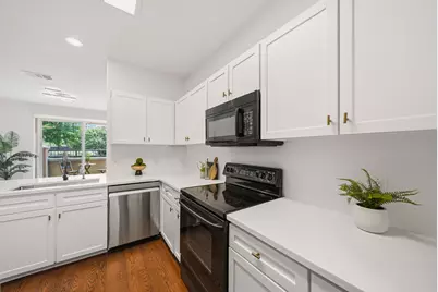 330 Las Colinas Boulevard E #130, Irving, TX 75039 - Photo 11