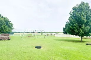 6670 Green Valley Cir, Aubrey, TX 76227 - Photo 23