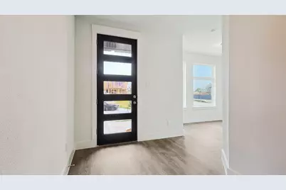901 Meadowcrest Drive, Plano, TX 75075 - Photo 9