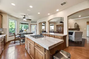 2631 Lakebend Dr, Grand Prairie, TX 75054 - Photo 9