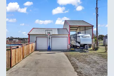 737 County Road 4699, Boyd, TX 76023 - Photo 29