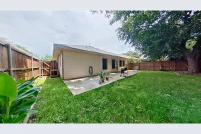 321 Boliver Avenue, Lake Dallas, TX 75065 - Photo 17