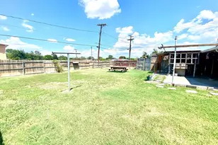 4001 Burning Tree Ln, Garland, TX 75042 - Photo 9