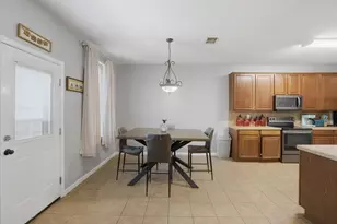 8221 Atherton St, Arlington, TX 76002 - Photo 17