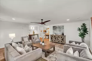 1943 Camelot Dr, Grapevine, TX 76051 - Photo 19
