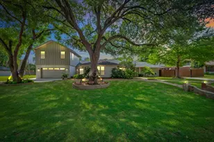 1943 Camelot Dr, Grapevine, TX 76051 - Photo 3