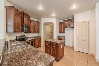 8924 Manana Street, Fort Worth, TX 76244 - Photo 3