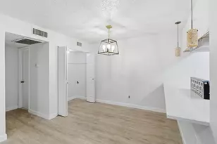 8110 Skillman St, Dallas, TX 75231 - Photo 13