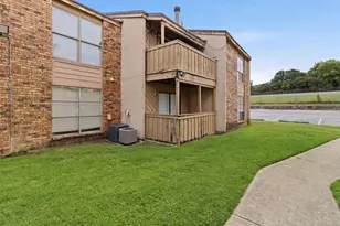 8110 Skillman St, Dallas, TX 75231 - Photo 37