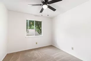 3208 Hickory Ct, Bedford, TX 76021 - Photo 27
