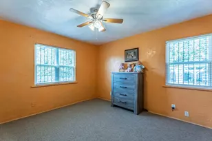 3055 Frio Dr, Dallas, TX 75216 - Photo 11