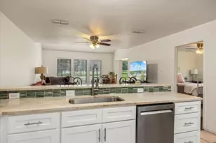 4407 Overlook Ct, Granbury, TX 76049 - Photo 7