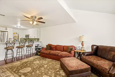 4407 Overlook Court, Granbury, TX 76049 - Photo 11