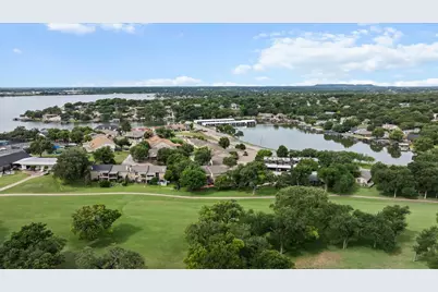 4407 Overlook Court, Granbury, TX 76049 - Photo 31
