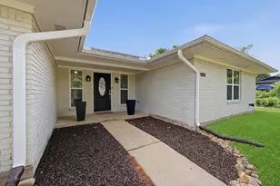 900 Cortez St, Denison, TX 75020 - Photo 1