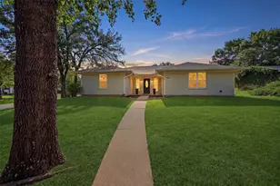 900 Cortez St, Denison, TX 75020 - Photo 3