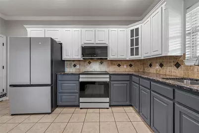 4408 Lacey Circle, Waco, TX 76708 - Photo 5