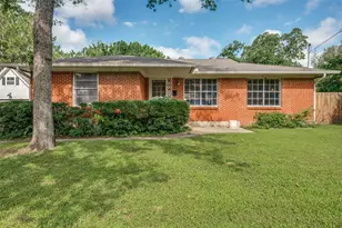 2615 Glenwood Ln, Denton, TX 76209 - Photo 3