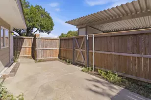 13610 Brookgreen Dr, Dallas, TX 75240 - Photo 37