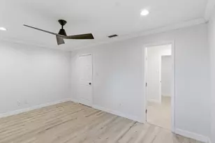 13610 Brookgreen Dr, Dallas, TX 75240 - Photo 27