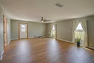 3559 Springfield Rd, Springtown, TX 76082 - Photo 5