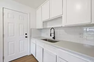 5021 Royal Dr, Fort Worth, TX 76116 - Photo 15