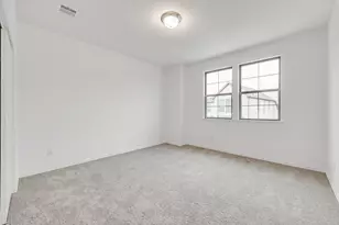 218 Woodson St, Irving, TX 75063 - Photo 7