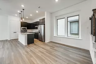 218 Woodson St, Irving, TX 75063 - Photo 3