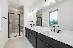 218 Woodson St, Irving, TX 75063 - Photo 9