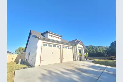 4825 Wichita Street, Granbury, TX 76048 - Photo 5