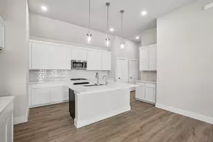 9301 Rolling Mdw Wy, Denton, TX 76207 - Photo 3