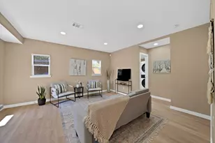 12135 Oberlin Dr, Dallas, TX 75243 - Photo 11