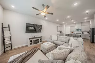12933 Couture Dr, Farmers Branch, TX 75234 - Photo 5