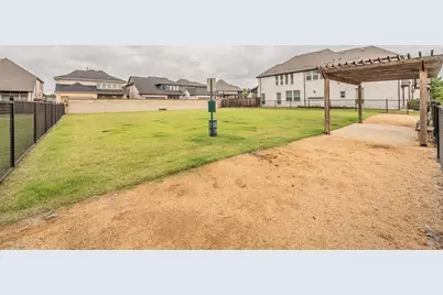 12933 Couture Drive, Farmers Branch, TX 75234 - Photo 19